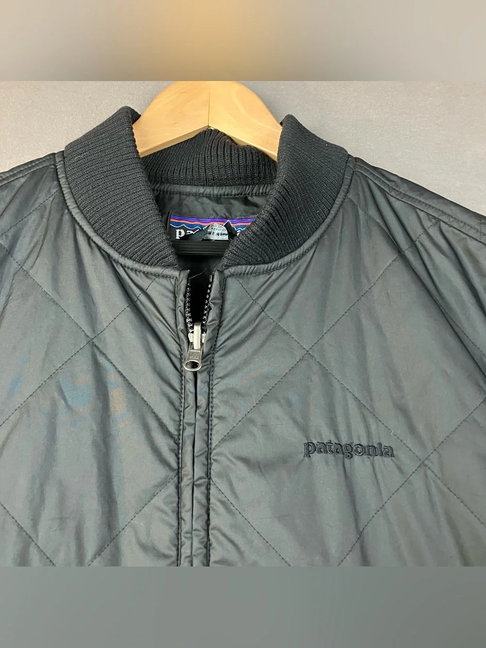 Patagonia Men’s Size L Black Quilted Bomber Piffer Jacket Full Zip